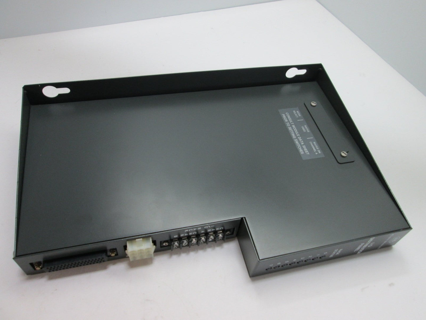 Used Allen Bradley 1772-SD2 Remote I/O Scanner Distribution Panel, Current: 2A Max