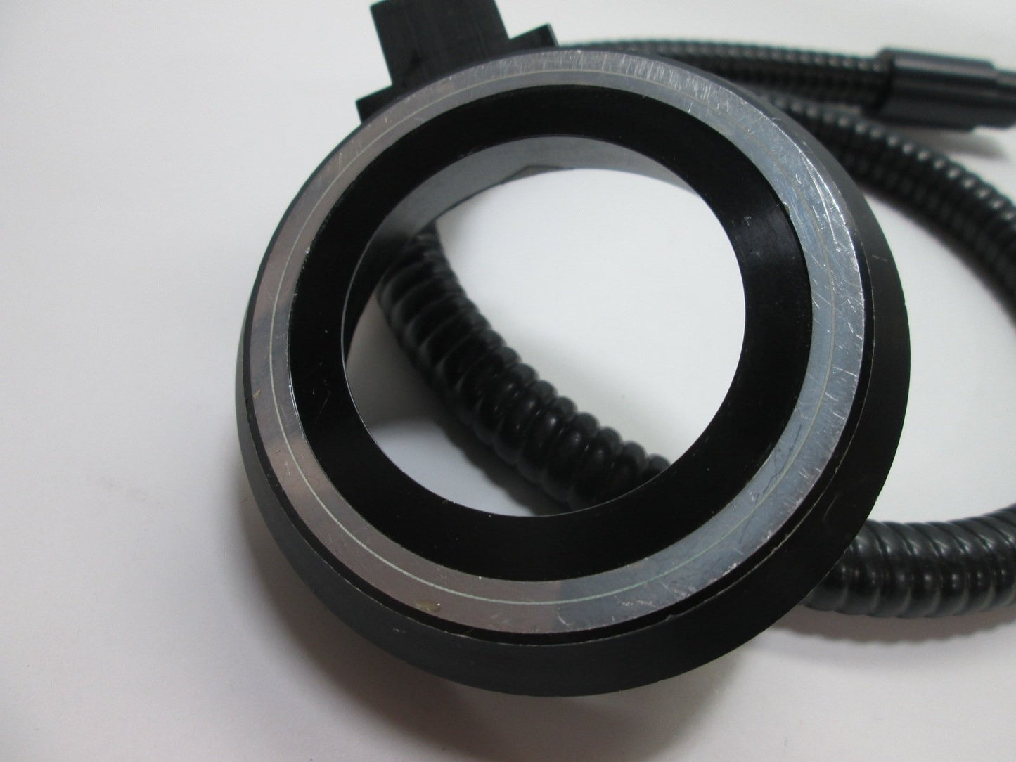 Used Leeds Fiber Optic Microscope Ring Light, ID: 49mm, Length: 28", Bundle: 9.3mm