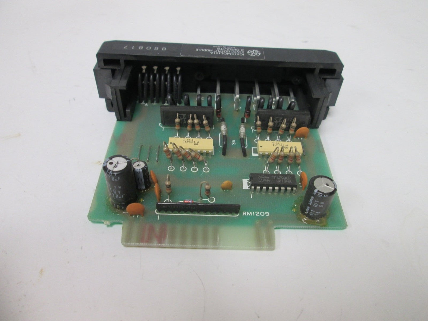 Used GE Fanuc IC610MDL151A PLC Output Module, 8 Outputs, Voltage: 24VDC