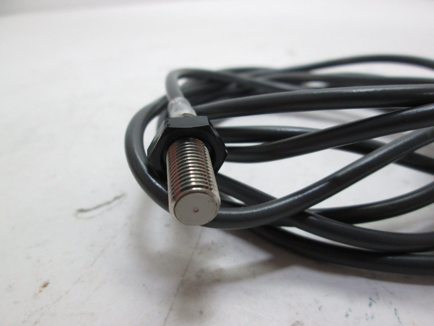 Used Omron E2EX1R5E1 Inductive Proximity Sensor E2E Series, 1.5mm Range, NPN 10-40VDC