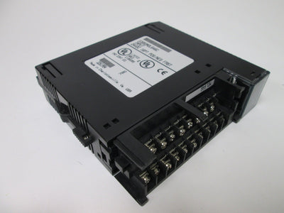 Used GE Fanuc IC693MDL646C Input Module 24VDC 16PT Pos/Neg Fast, *Missing Cover*