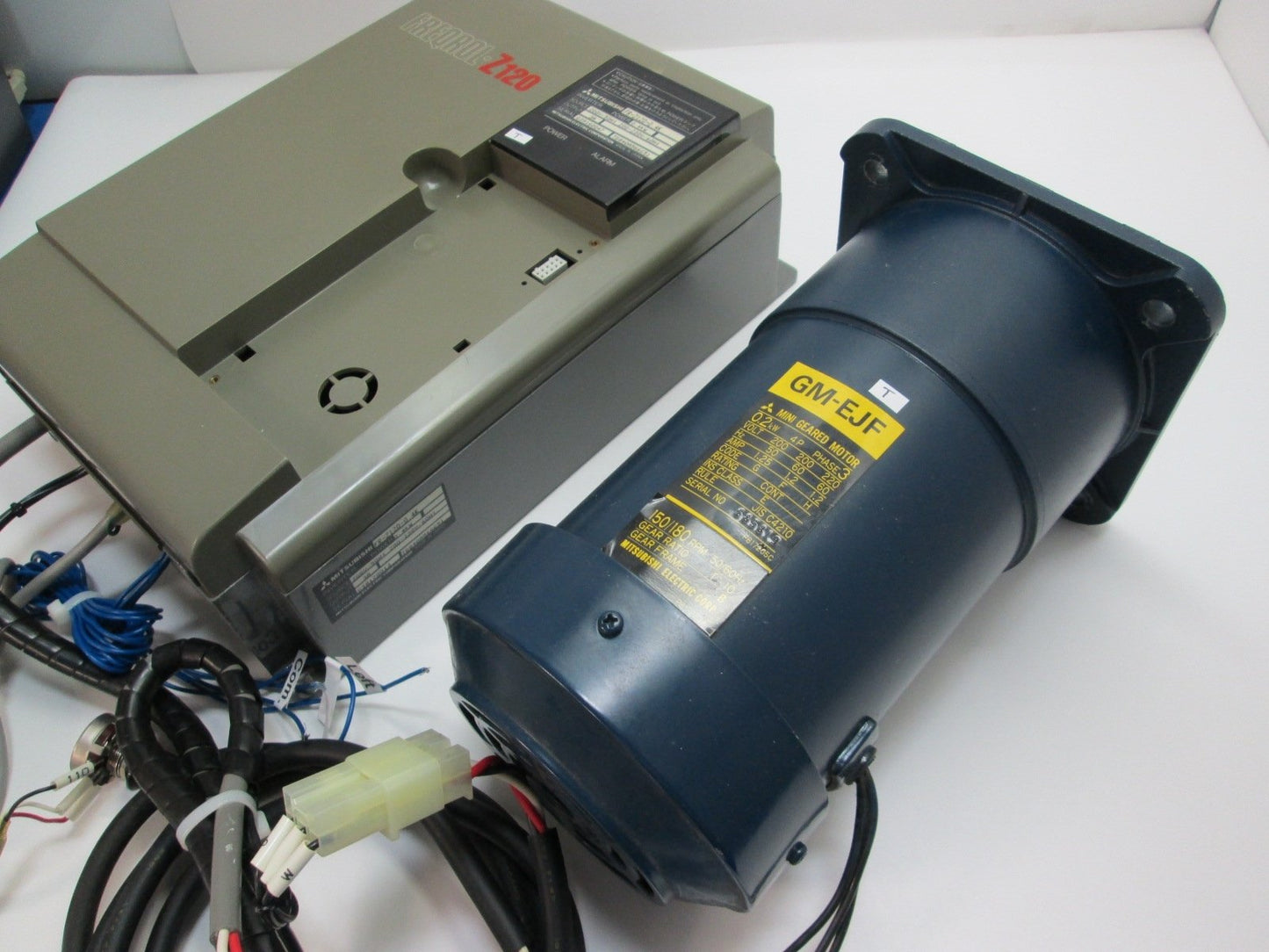 Used Mitsubishi AC Drive Freqrol-Z120, 200-230VAC, 50/60HZ, .5 HP, W/GM-EJF Motor