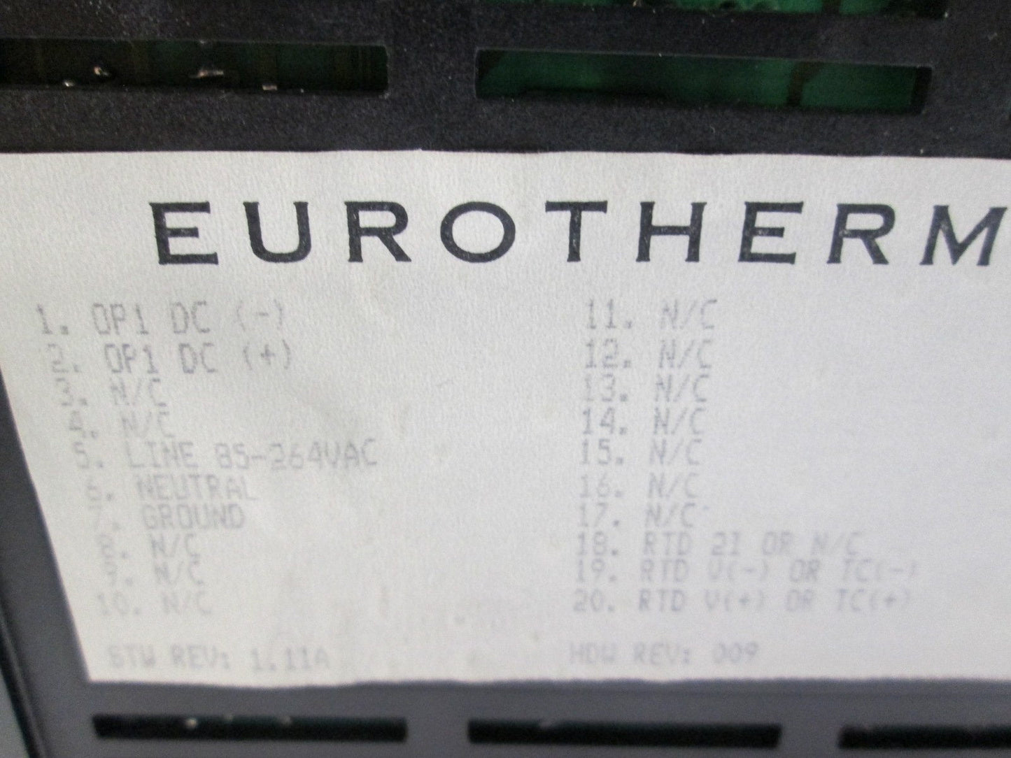 Used Eurotherm 808/D1/NO/NO/NO/AKFF400 Temperature Controller 32-400F K Thermocouple