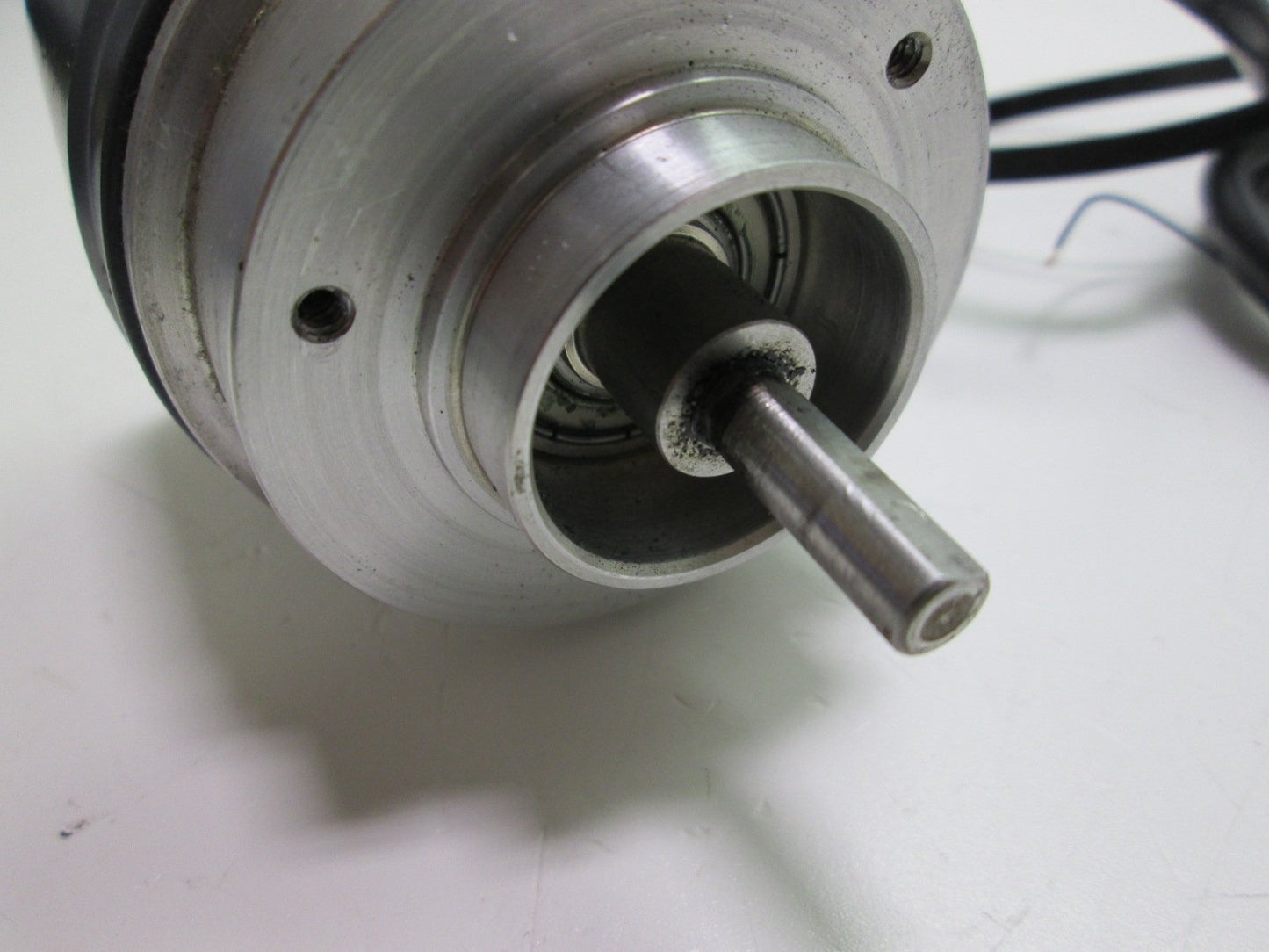 Used Hohner INHO-AAAR-61A0-5000 Incremental Shaft Encoder 5000 RPM 5-24VDC 1/4" Shaft