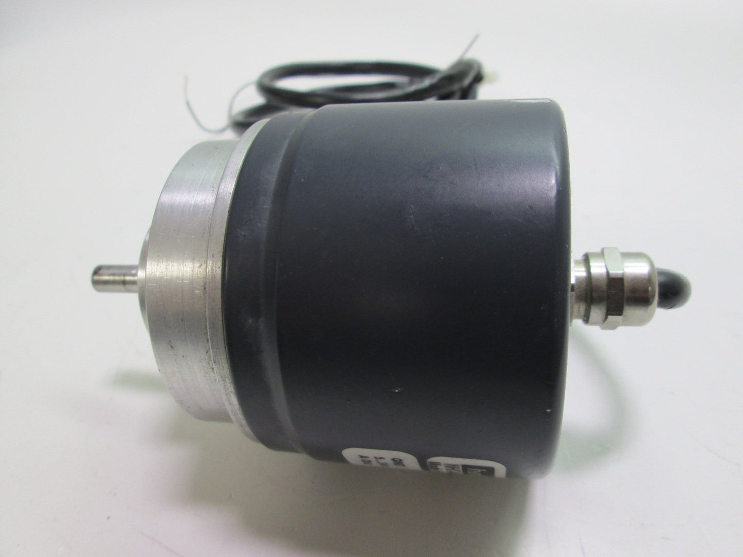 Used Hohner INHO-AAAR-61A0-5000 Incremental Shaft Encoder 5000 RPM 5-24VDC 1/4" Shaft