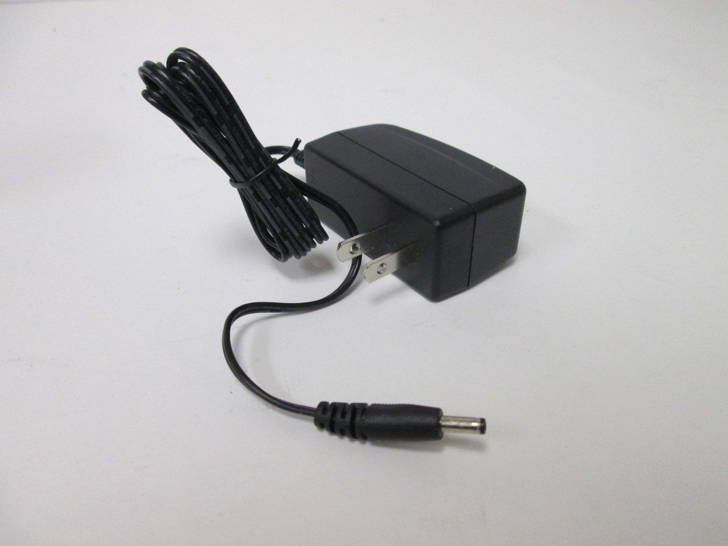 Used Iogear GUW101A Wireless USB Audio Adapter, Voltage: 5VDC, Audio Output: 2 CH DAC